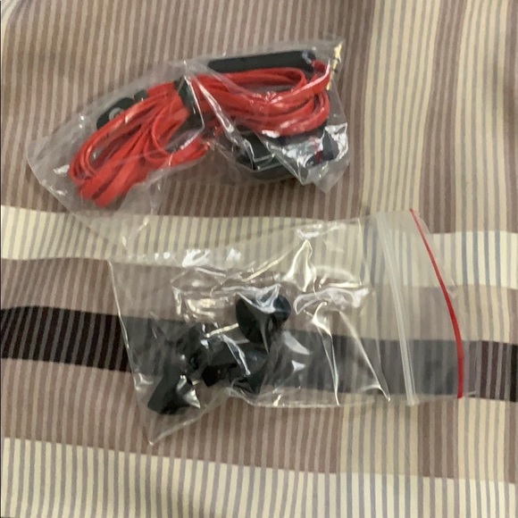 Beats head phones - Picture 3 of 3